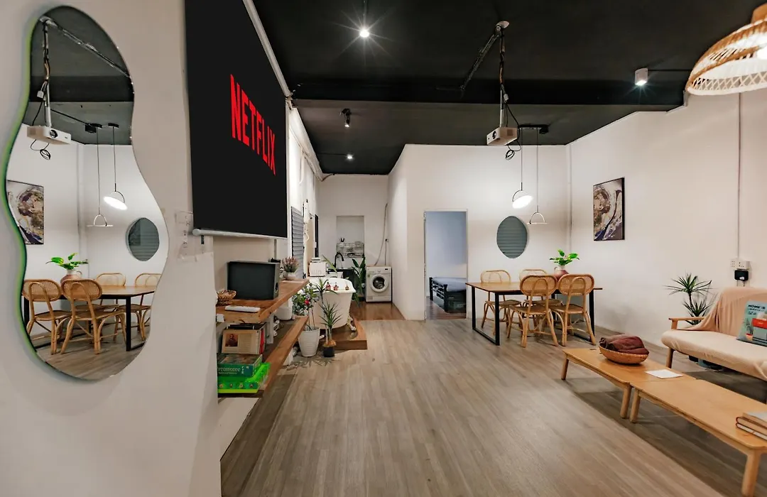 Saigon Hideout New World View - Romantic Stay, Netflix & Bathtub District 1-1